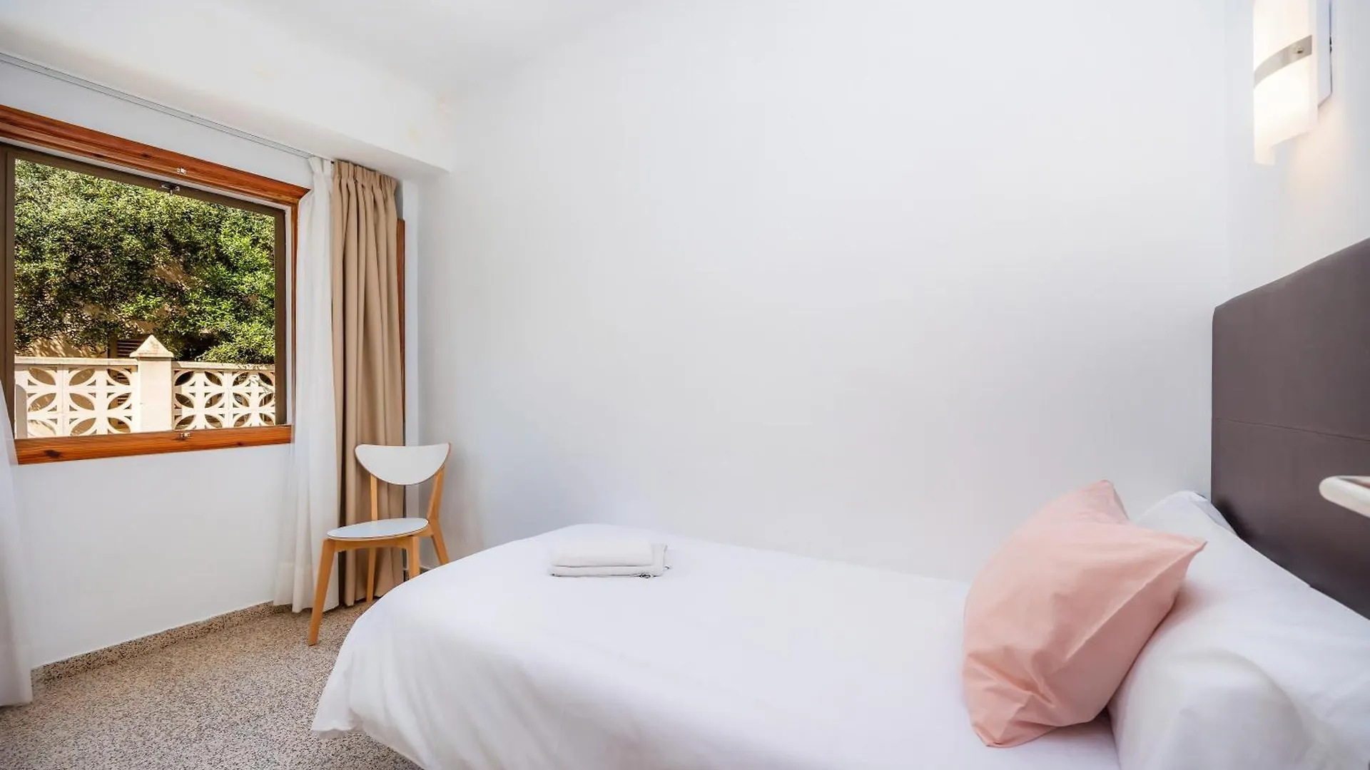 Apartamentos Colonia Sant Jordi 科洛尼亚圣霍尔迪