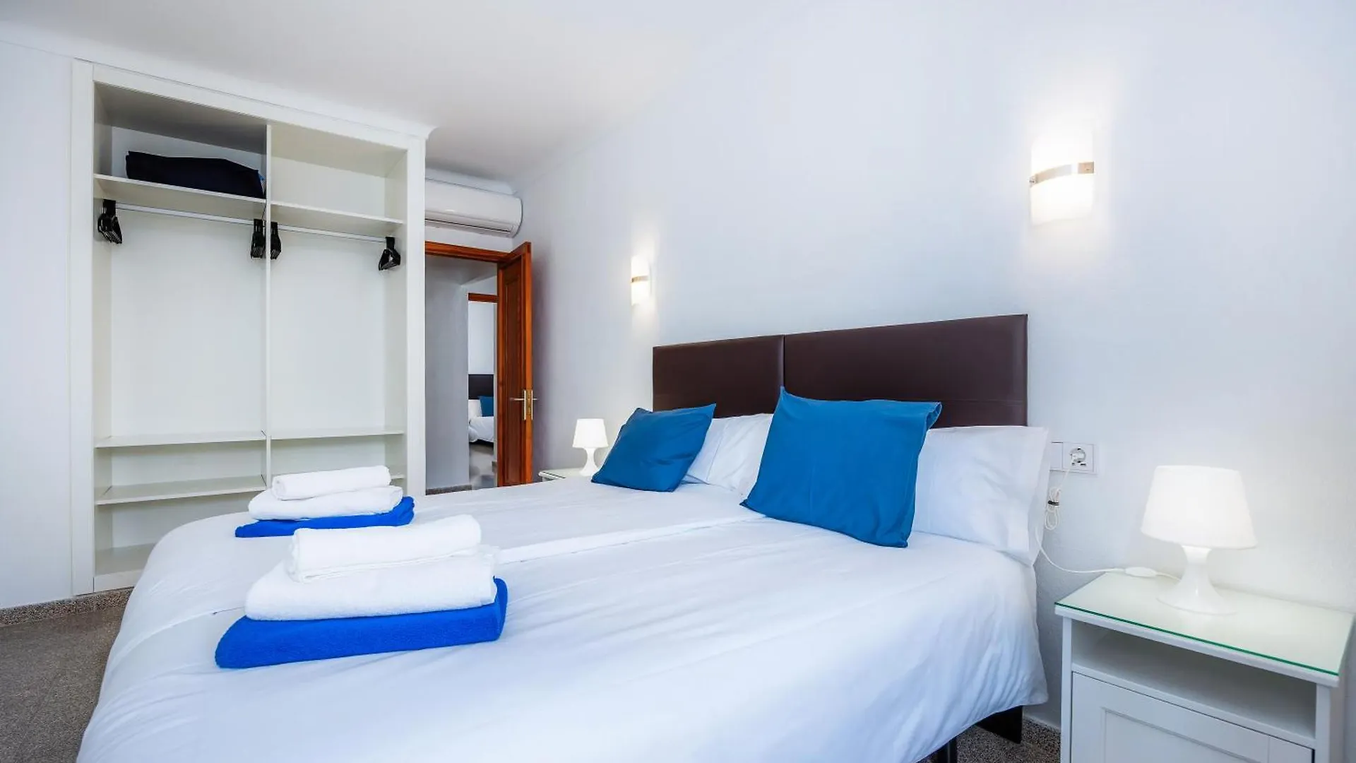 Apartamentos Colonia Sant Jordi Colonia de Sant Jordi 0*,  Spain