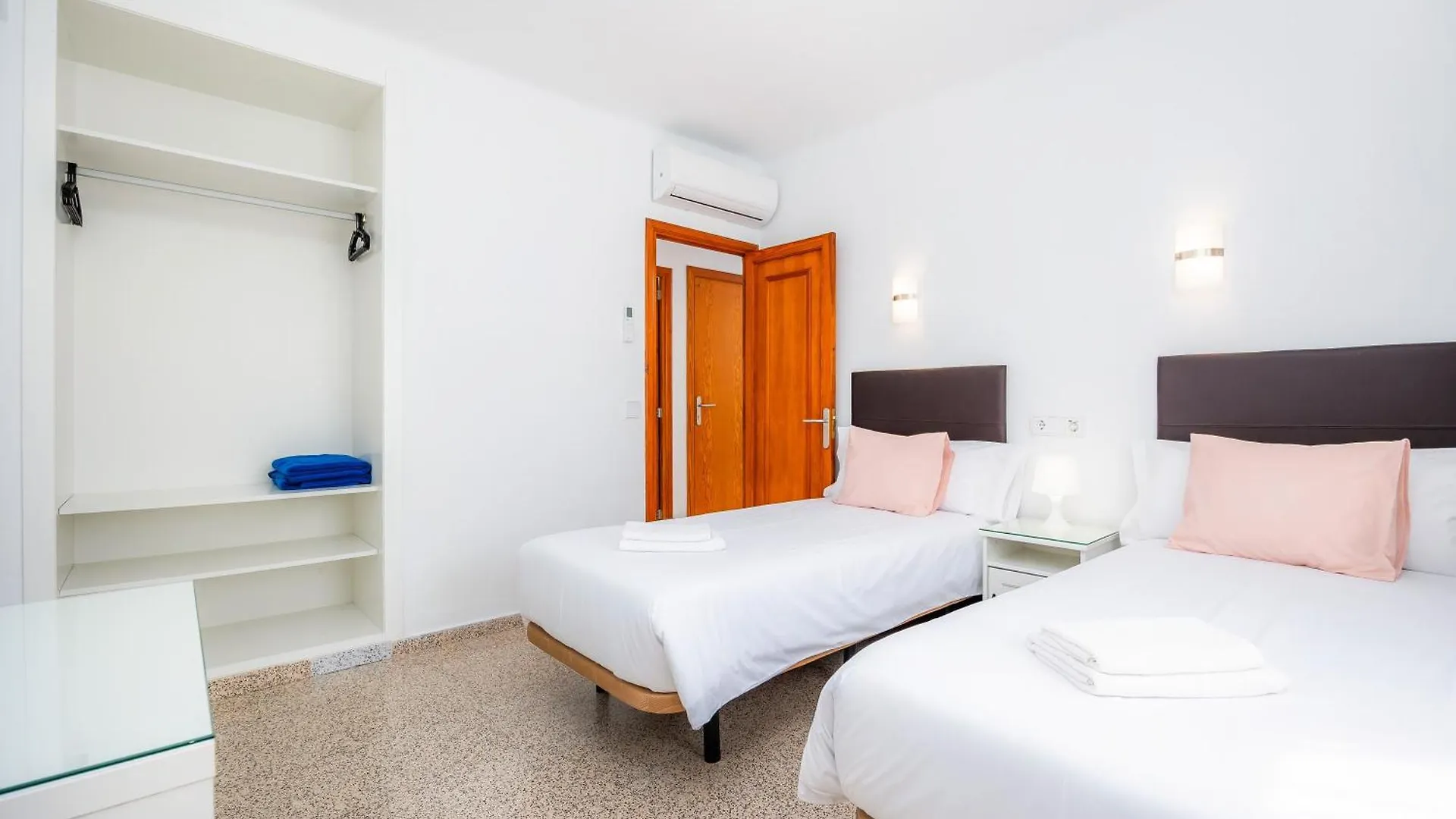 Apartamentos Colonia Sant Jordi Colonia de Sant Jordi Spain